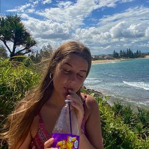 Meet your Posher, Jasmine